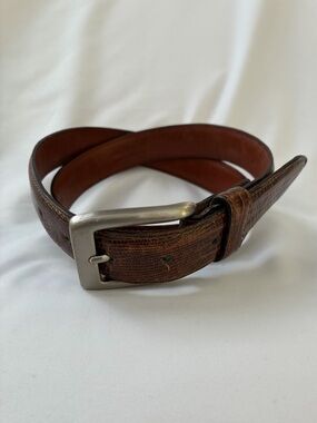 Classic Brown Joseph Abboud Leather Men’s Belt with Silver Buckle. Size 36